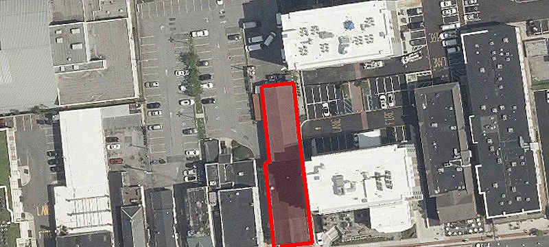 90 Main St