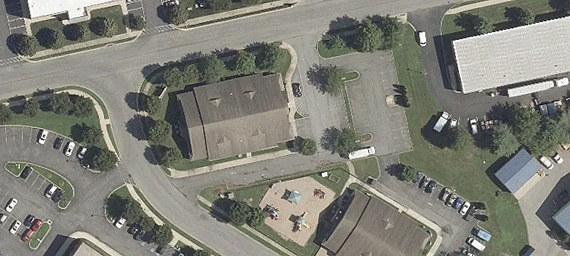 105 Sleepy Holw Dr