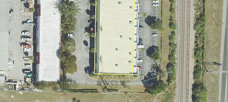 112 Commerce Rd