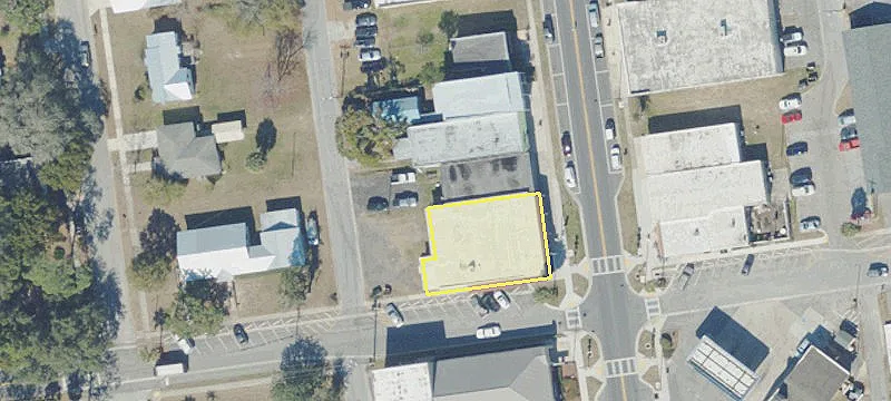 174 Lawrence Blvd