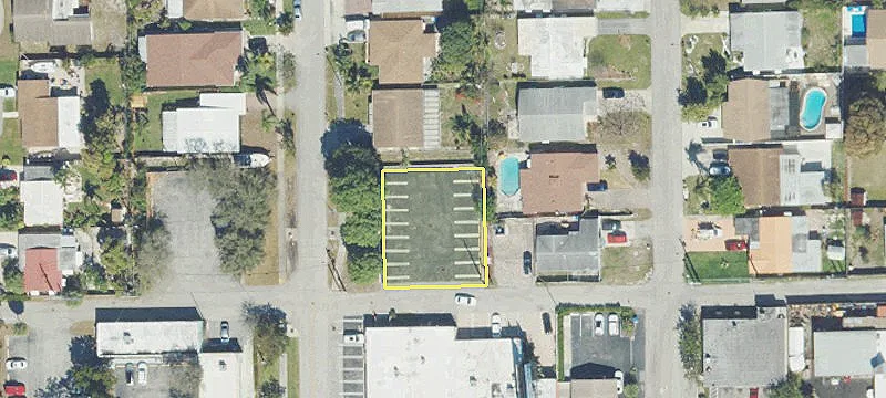 1347 Sample Rd
