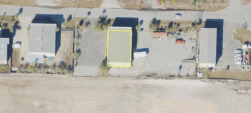 120 Commercial Pkwy