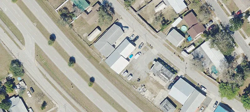1059 Hawthorne Dr