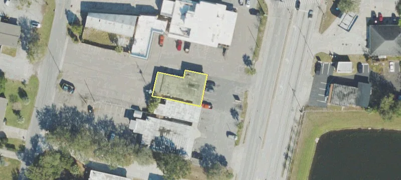 8 Charles Richard Beall Blvd