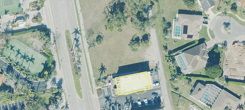 541 Collier Blvd