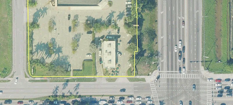 76 Palm Dr