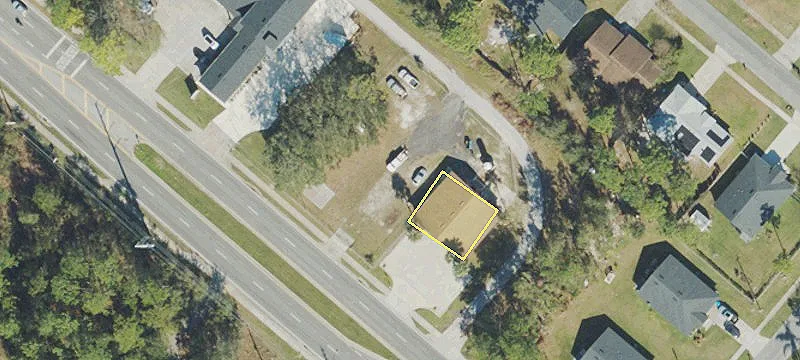 1330 Howland Blvd