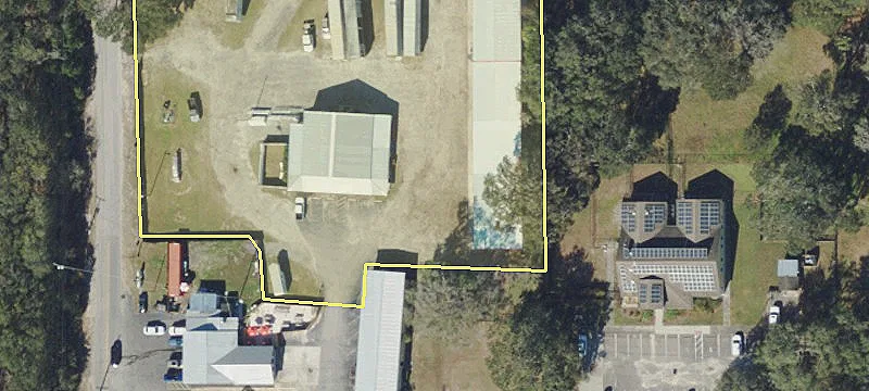 7015 Lithia Pinecrest Rd