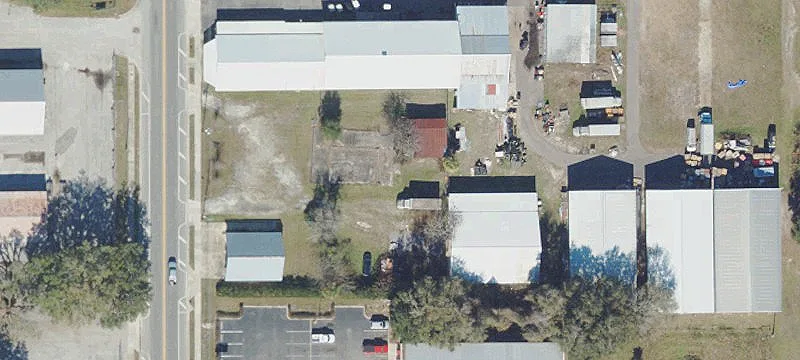 489 Market Blvd