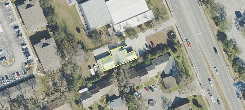 240 Ridgewood Ave