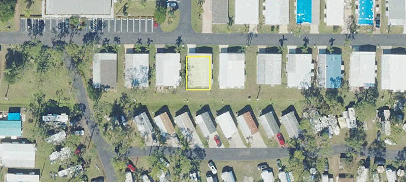 2400 Tamiami Trl