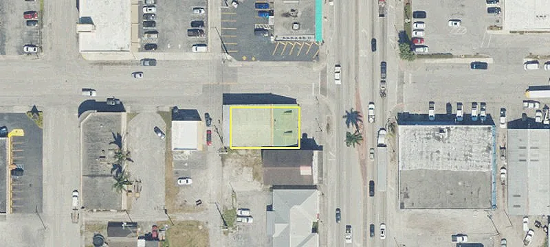 200 Main St