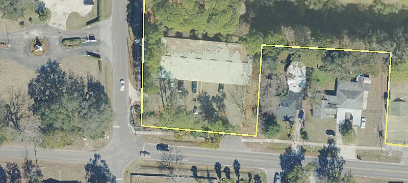 589 Levy Rd