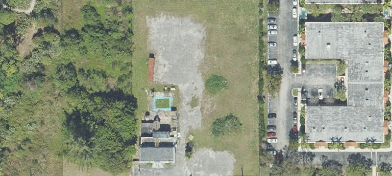 5011 Hillsboro Blvd
