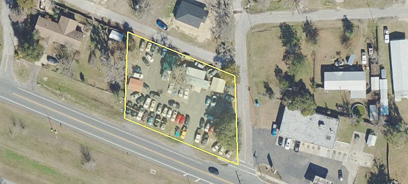 925 Main St