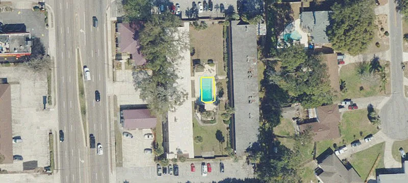 1217 Park Ave