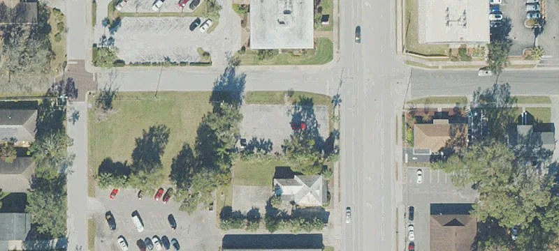 300 Dillard St