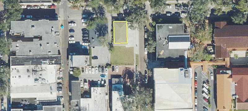 135 Knowles Ave