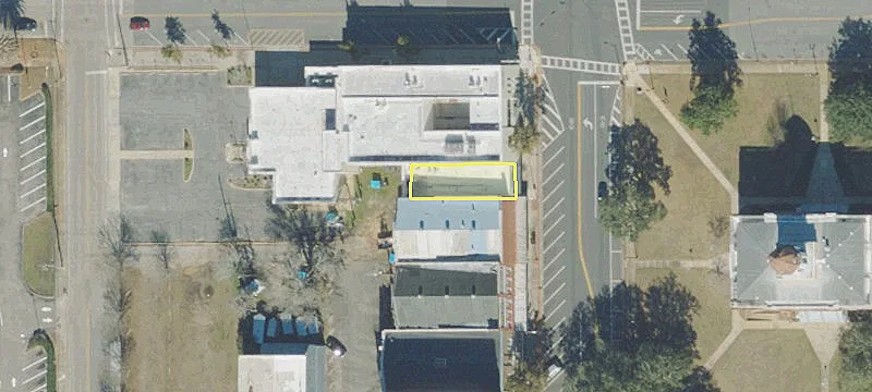 18 Adams St