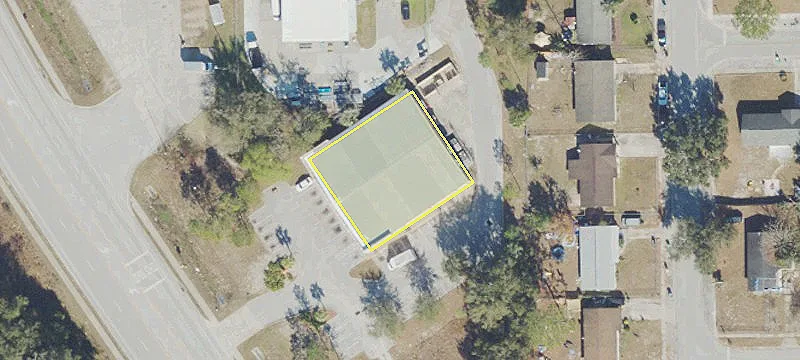 915 State Rd 15a