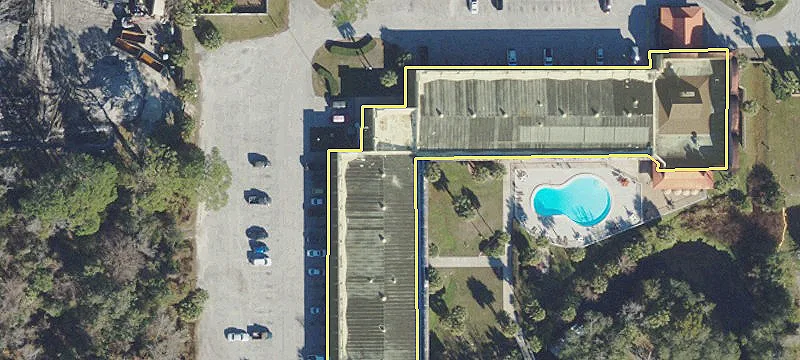 4076 Suncoast Blvd