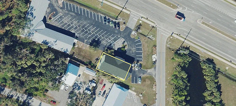 949 Tamiami Trl, Unit 208
