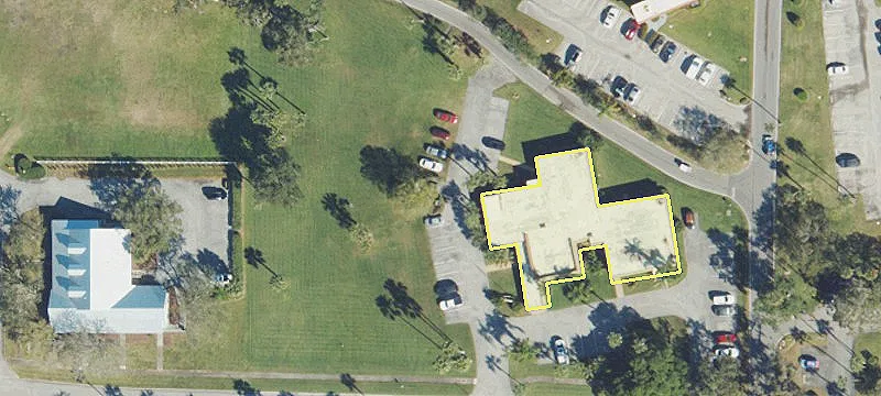 100 Vis Royale Blvd
