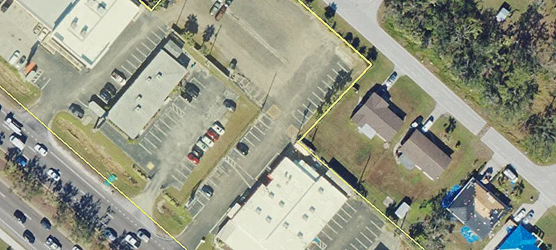 2360 Tamiami Trl