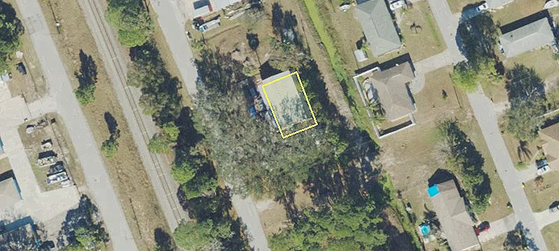 2427 Guava Dr
