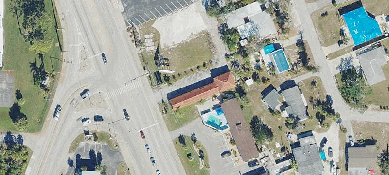 1221 Mccall Rd
