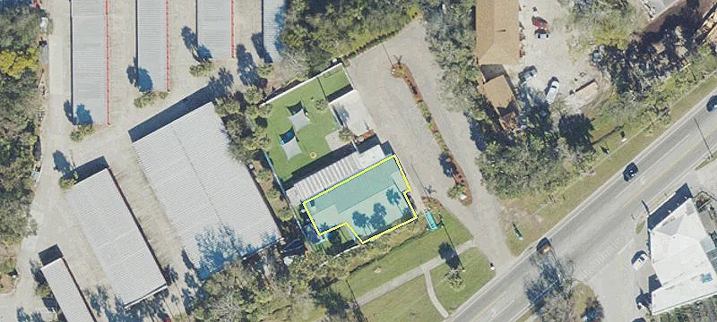 1301 Canal St