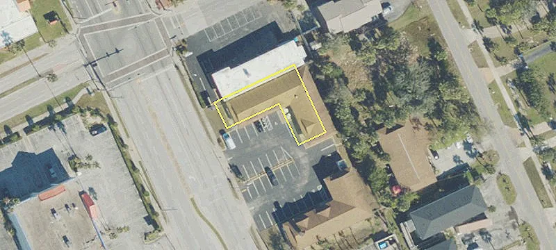 2335 Ridgewood Ave