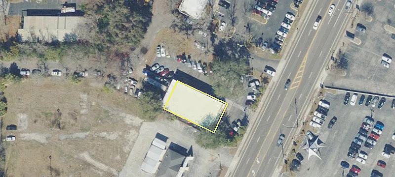 2120 Main St