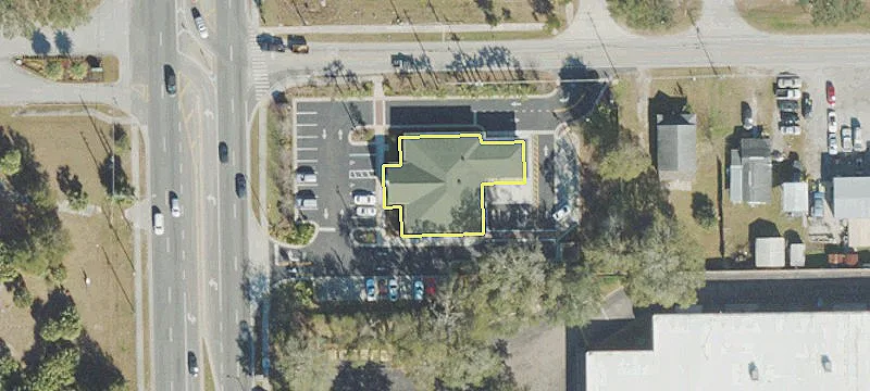 1517 Woodland Blvd
