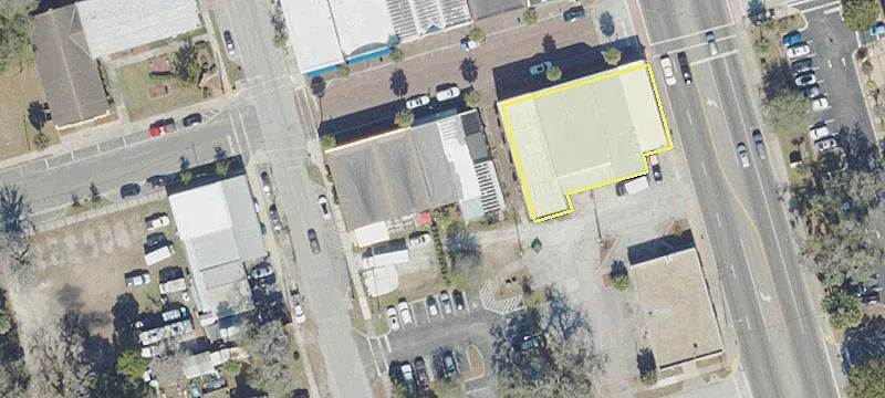 421 Walnut St