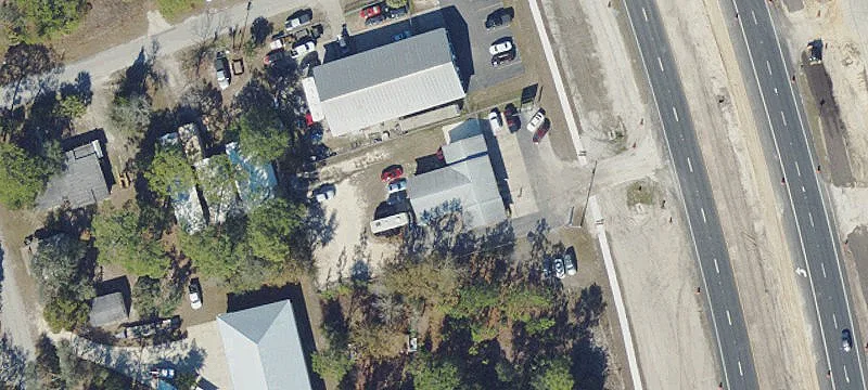 5870 Suncoast Blvd
