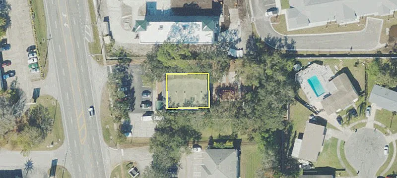 2200 Courtenay Pkwy