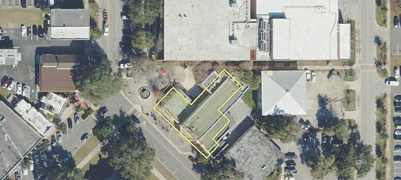 207 Courthouse Sq