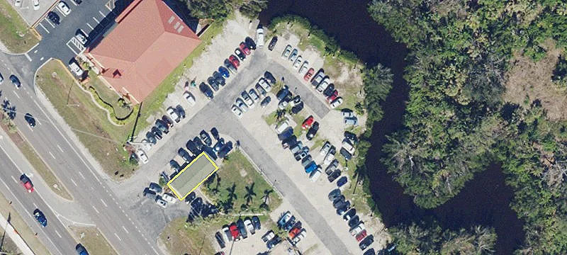 4838 Tamiami Trl