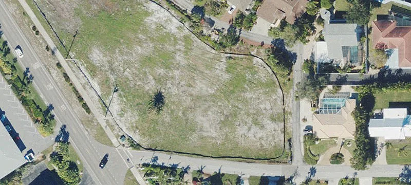 595 Buttonwood Dr
