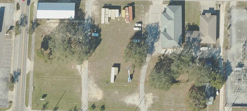 235 Ave Esw