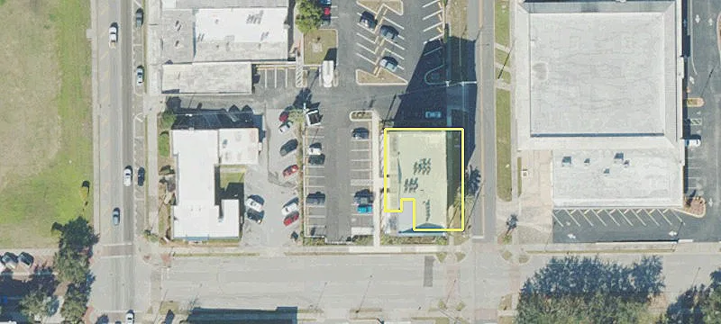100 Dewey St