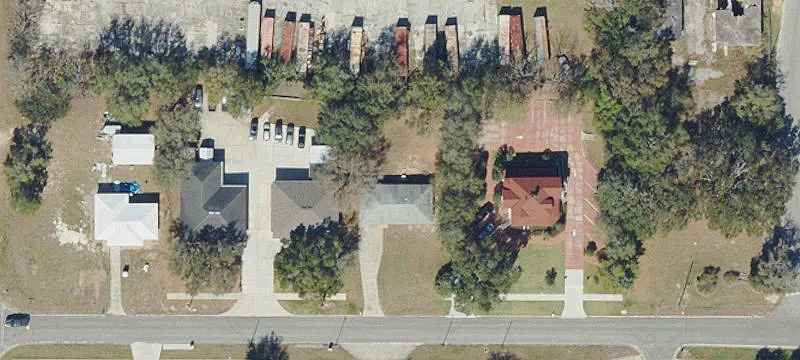 1130 Minneola Ave