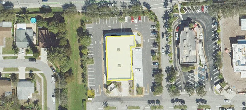 1570 Boynton Bch Blvd
