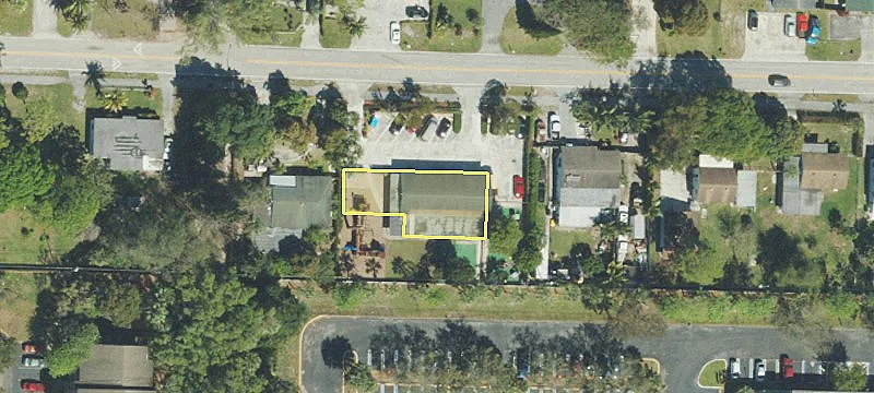 4718 Vilma Ln