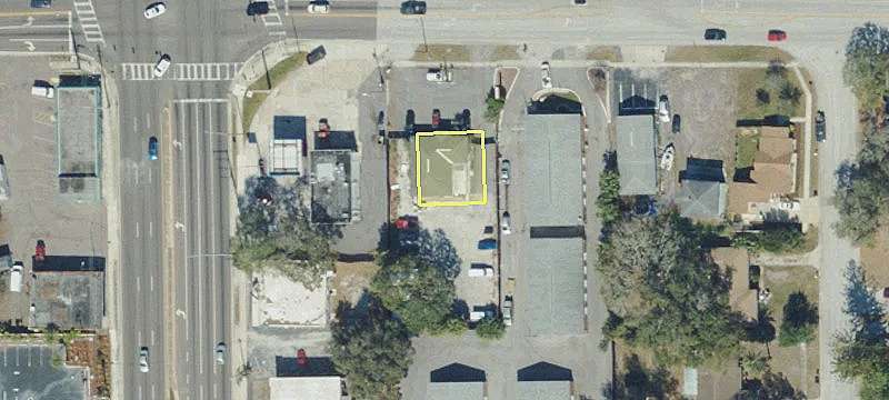 1215 Lakeview Rd