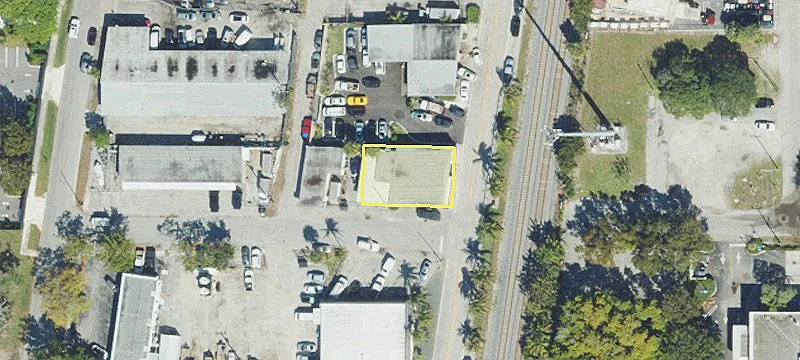 401 Railroad Ave