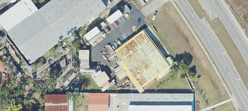 2721 Tamiami Trl