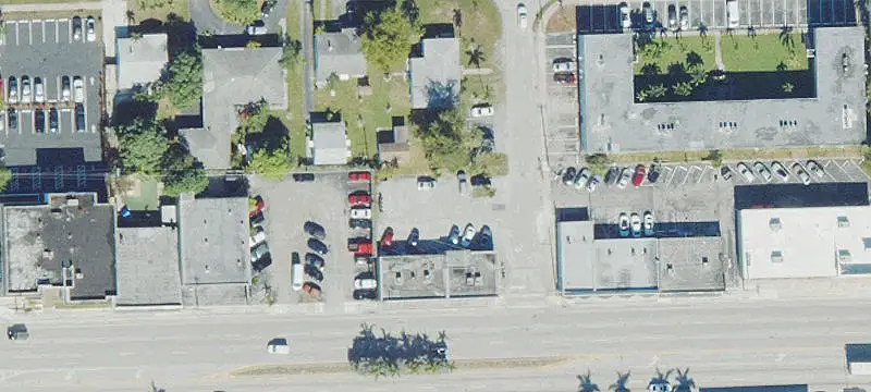19 4th Ave