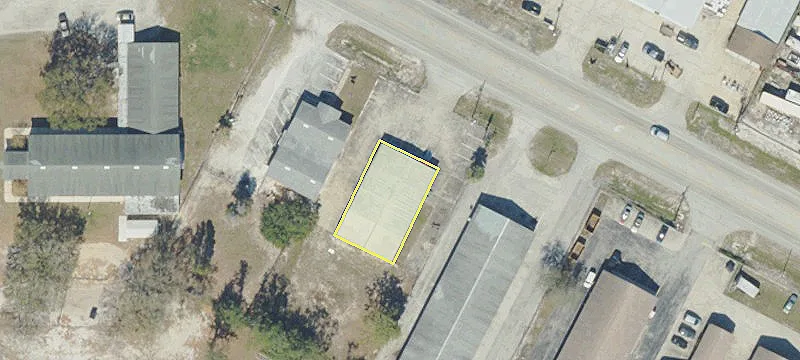 3592 Recker Hwy